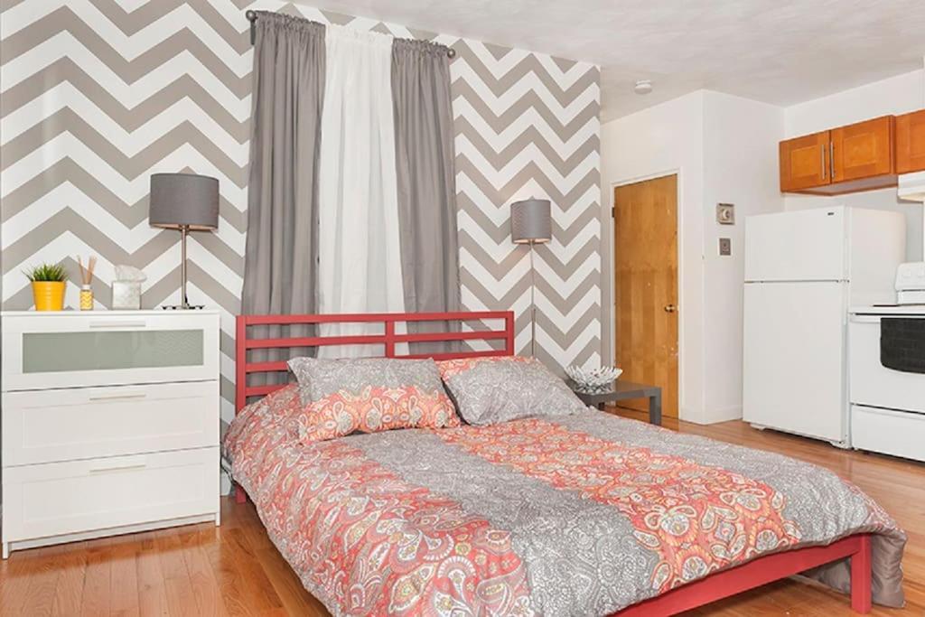 Downtown Studio Apt, Perfect For Medical Workers Boston Bagian luar foto